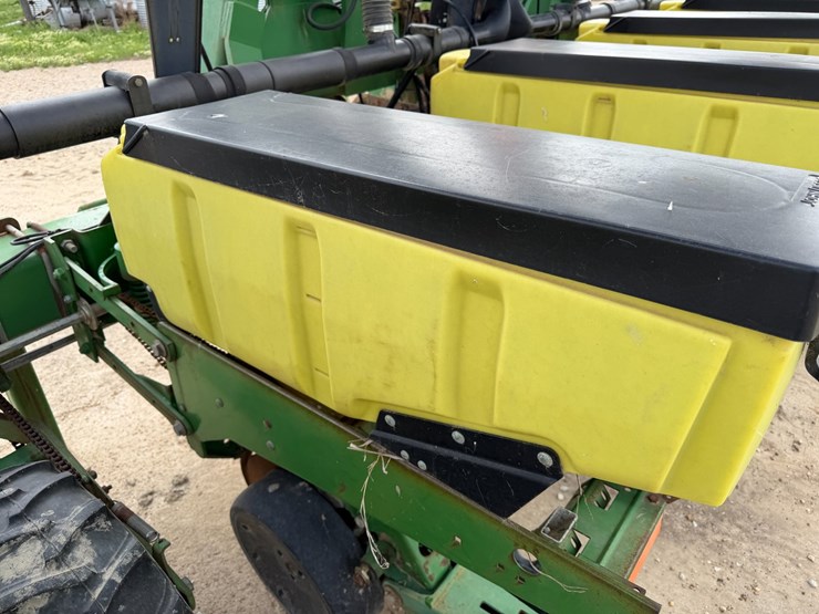 john-deere-1720-image-67