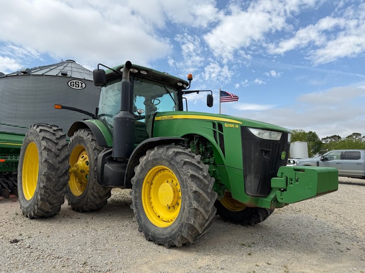 2012-john-deere-8285r-image-43