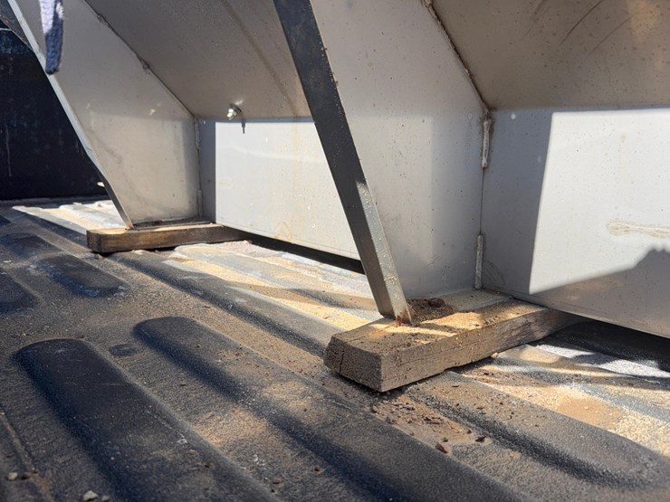 2015-dodge-2500-image-24