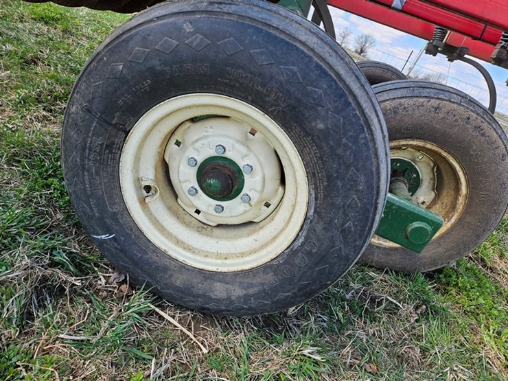 #515-•-brillion-sb-91-9-shank-chisel-plow-image-30