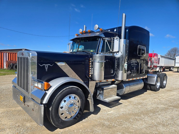 2005-peterbilt-379-image-3