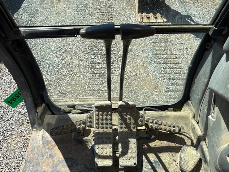 2009-deere-225-lc-image-60