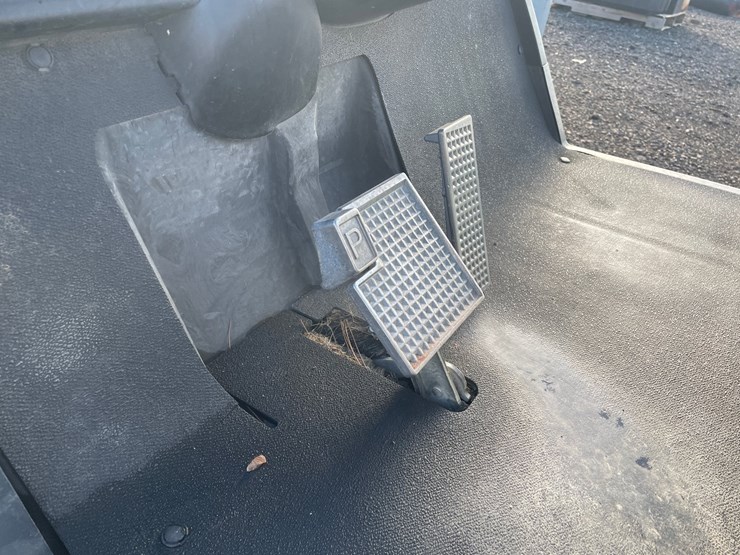 #2349-•-2012-yamaha-gas-golf-cart-image-13