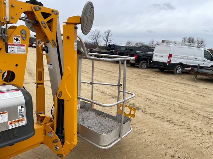 #7512-•-(m-1)-2021-haulotte-3522a-electric-towable-man-lift-image-20