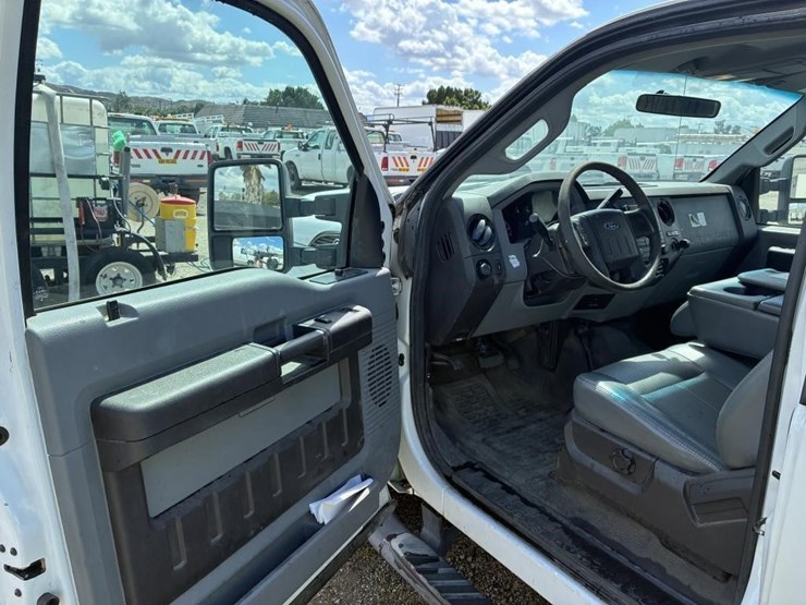 2011-ford-f250-image-12