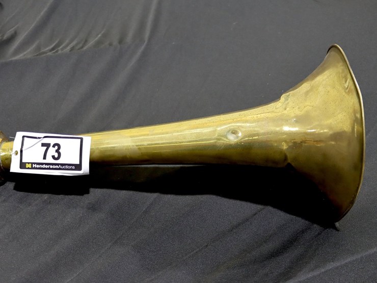 #73-•-brass-horn-image-2