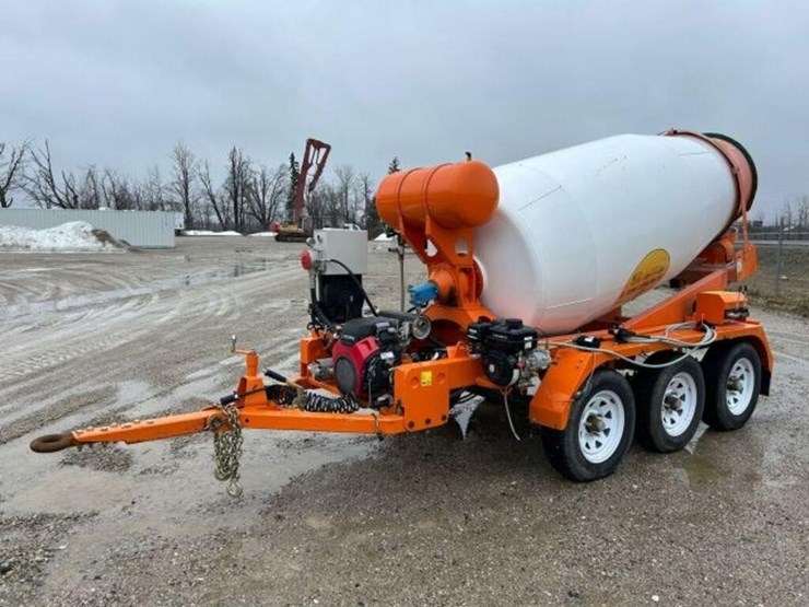 2025-tow-behind-2-cubic-meter-tri/a-concrete-mixer-image-1