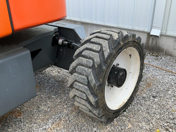 #304-•-2019-snorkel-46'-4wd-articulating-boom-lift-#2-image-9