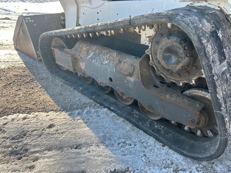 2017-bobcat-t550-image-44