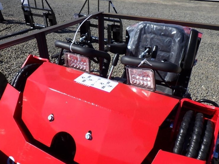 2026-agt-sda-140t-skid-steer-tracked-loader-image-8