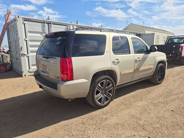 2009-gmc-yukon-slt-image-3