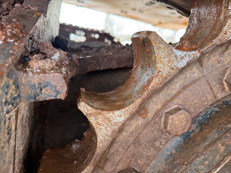 caterpillar-330d-image-124