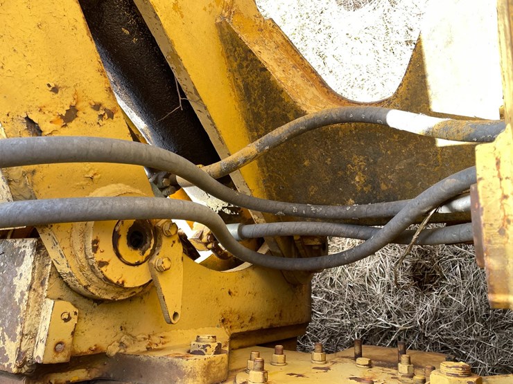 caterpillar-d7-image-34