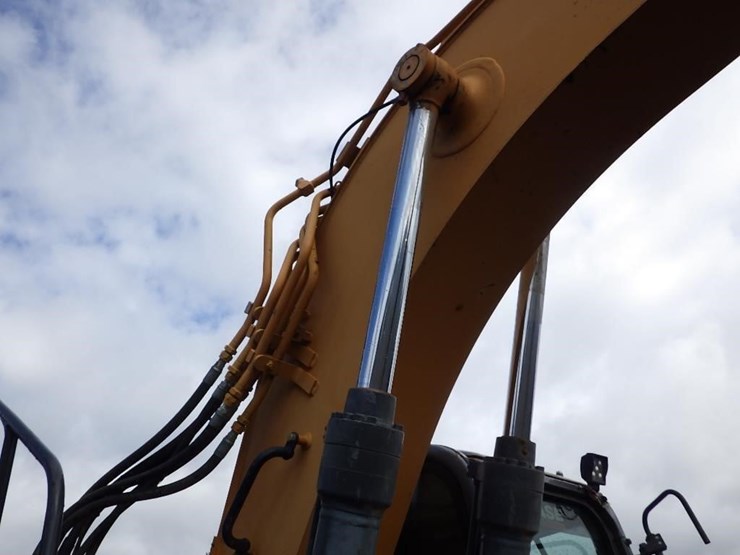 2014-case-cx145c-image-27