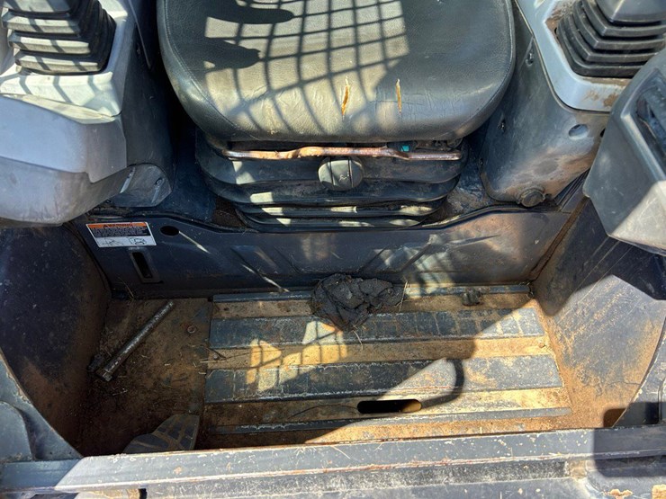 kubota-svl75-2-image-14