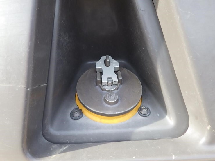 2018-volvo-a45g-image-31