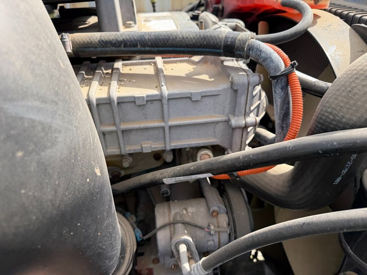 #45283-•-2016-freightliner-cascadia-daycab-truck-tractor-vin:-3akjgedv9gsgy4090-image-55