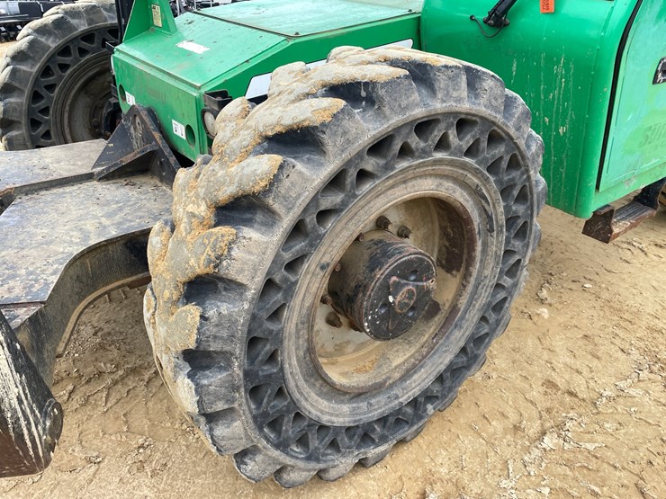 2015-sky-trak-10054-image-77