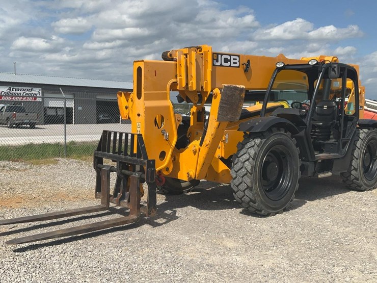 2022-jcb-510-56-image-2