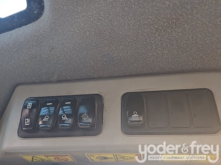 2022-caterpillar-289d3-image-98