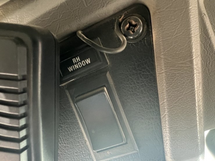 2002-kenworth-w900-image-39