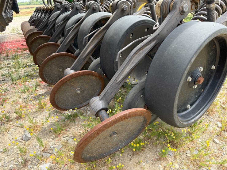 john-deere-1590-image-103