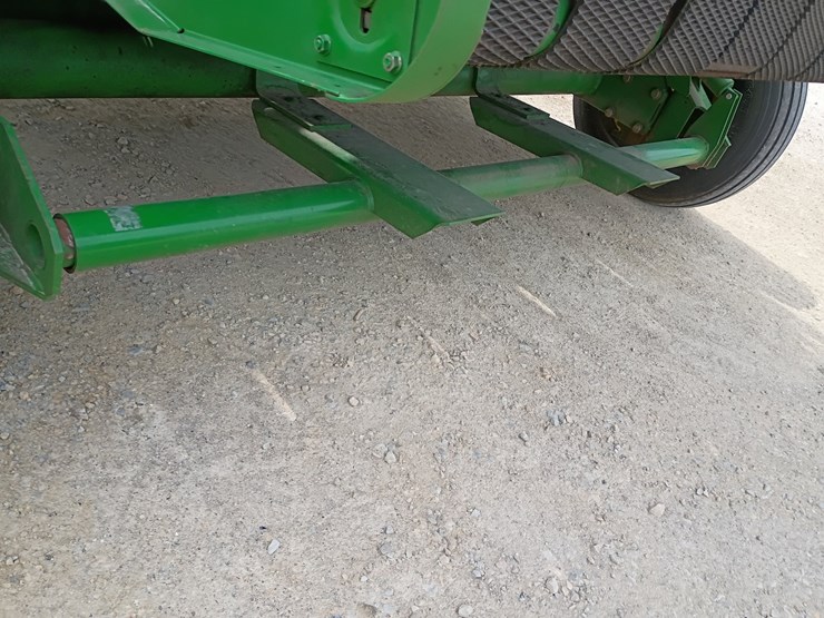 2000-john-deere-556-image-26