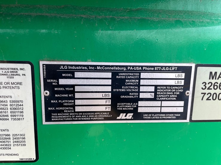 2016-jlg-400s-image-80