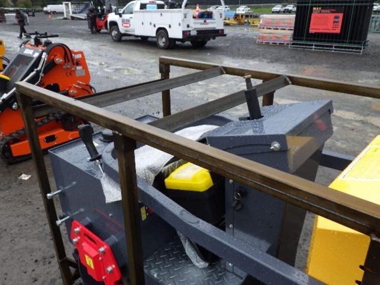 2026-sdlool-1000-vibratory-smooth-drum-roller-image-10