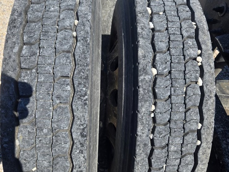 2016-peterbilt-579-image-78