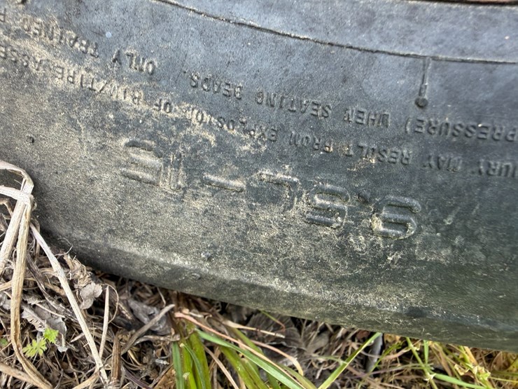 #45277-•-concrete-levee-packer-image-5