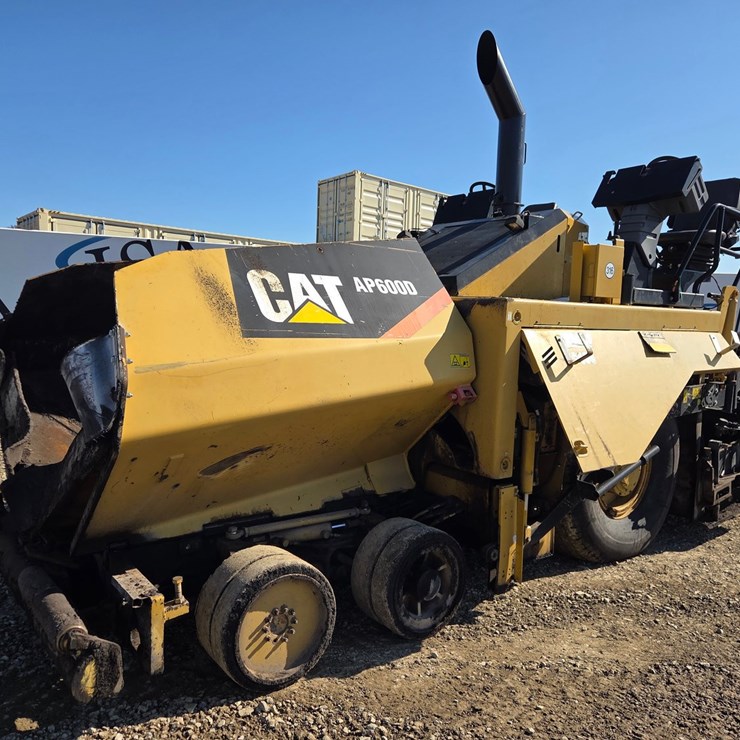 CATERPILLAR AP-600D