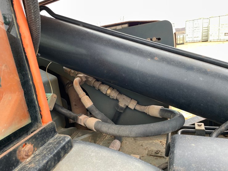 2012-jlg-g6-42a-image-52