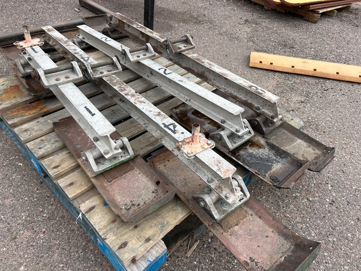 caterpillar-ap-1055b-image-53