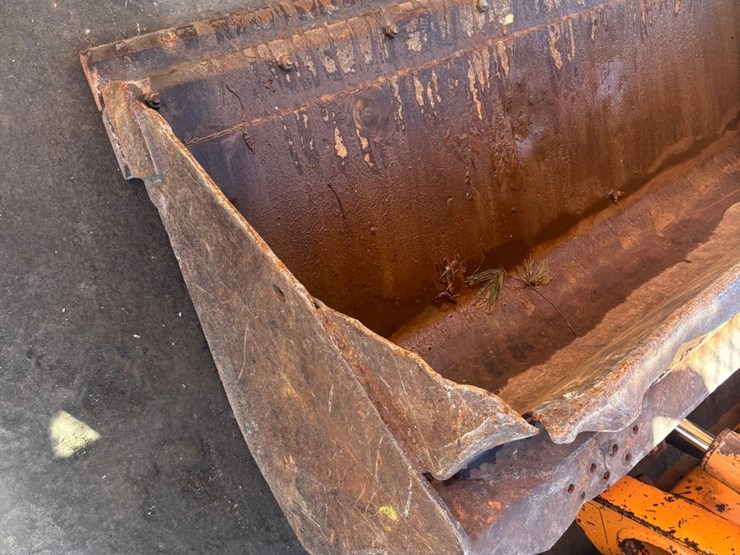 2011-case-sr220-image-45