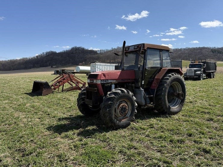 2001-case-ih-5240-image-2