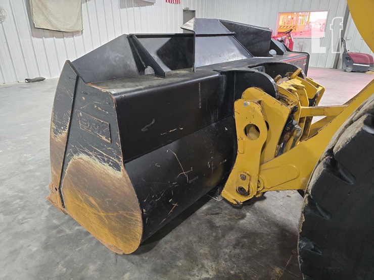 2014-caterpillar-924k-image-12