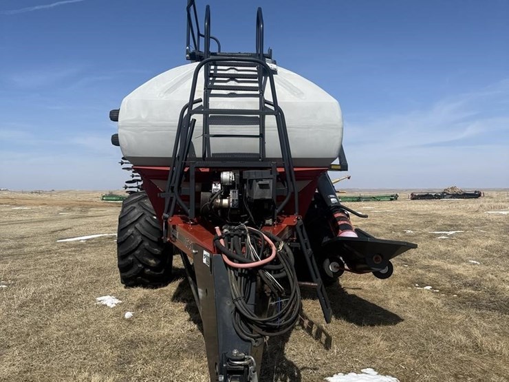 2011-case-ih-3430-image-8