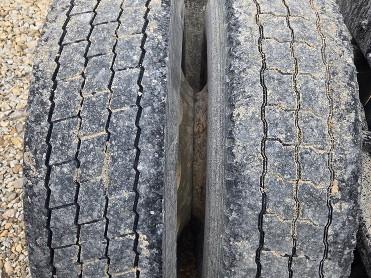 2000-peterbilt-379-image-87