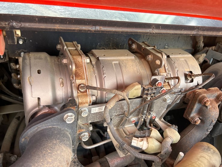 2023-kubota-svl65-2-image-36