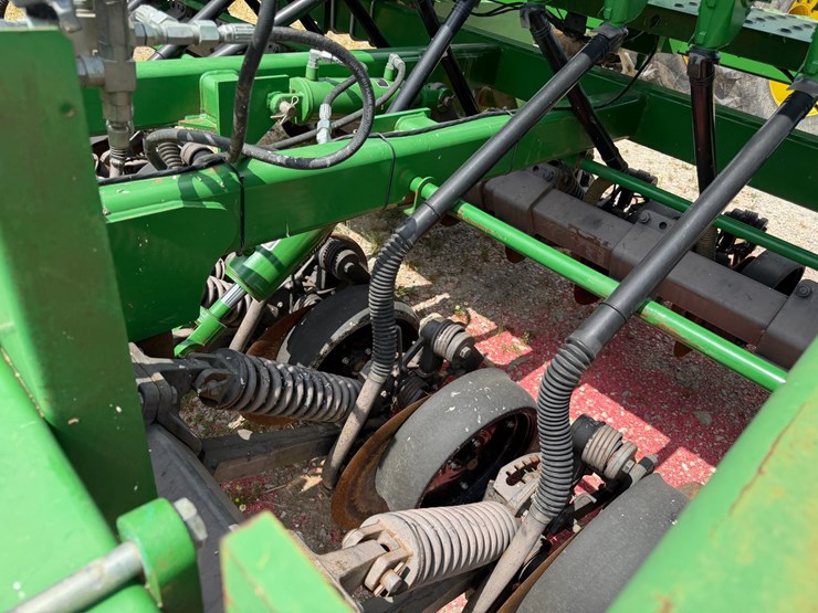 john-deere-1590-image-40