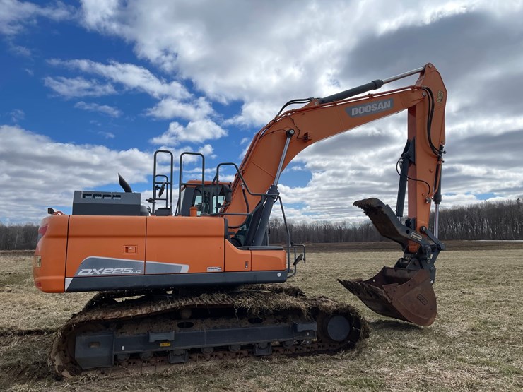 doosan-dx225-lc-image-4