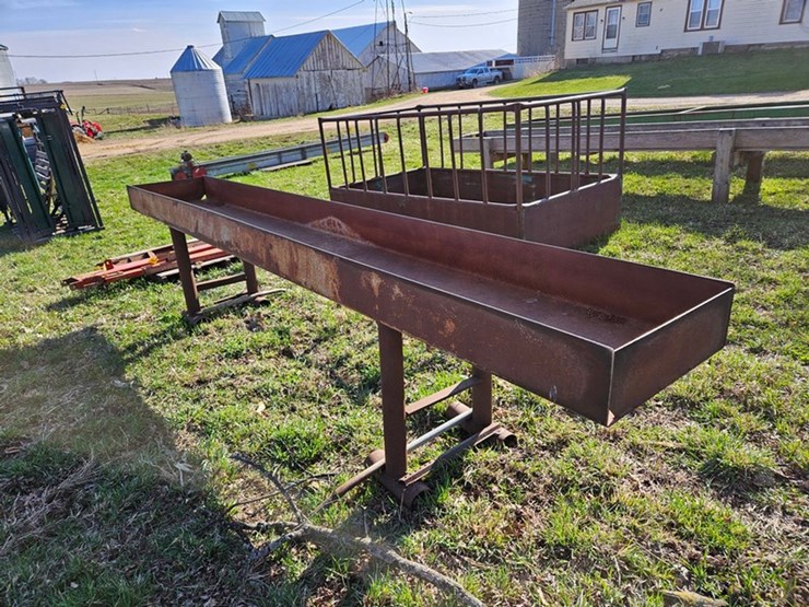 #549-•-14'-steel-feed-bunk-image-4