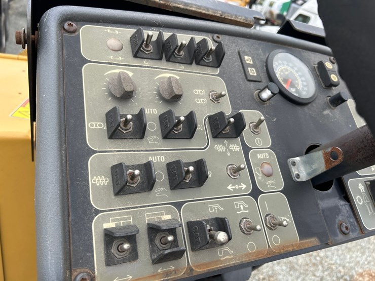 caterpillar-ap-1000e-image-43