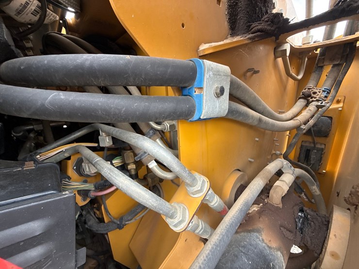 2017-caterpillar-279d-image-19