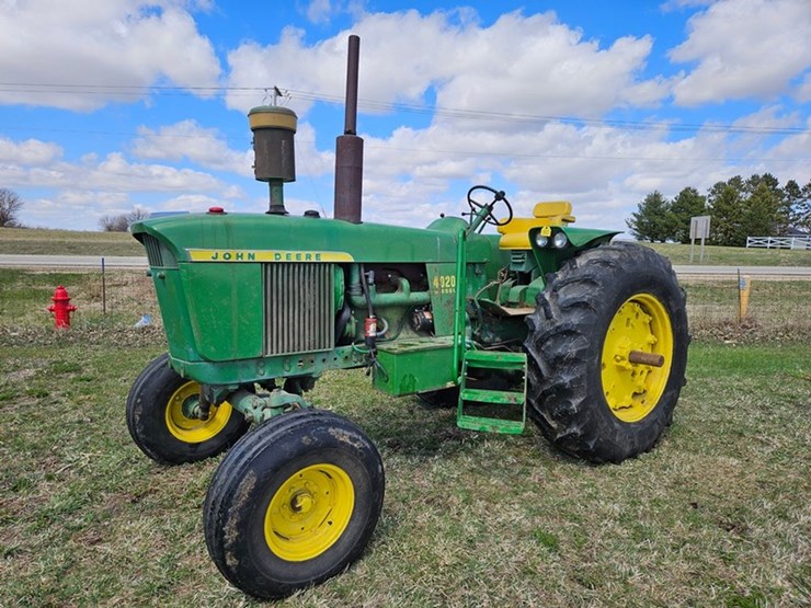 john-deere-4020-image-1