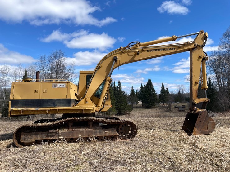 caterpillar-225-image-4