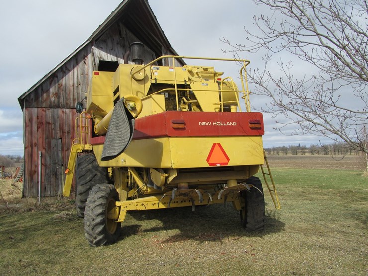 new-holland-tr96-image-2