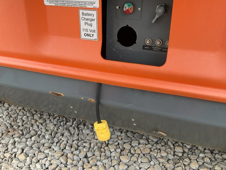 #306-•-2016-snorkel-46'-electric-articulated-boom-lift-image-19