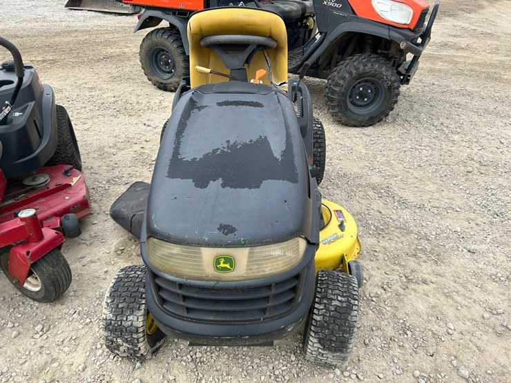 john-deere-100-image-4